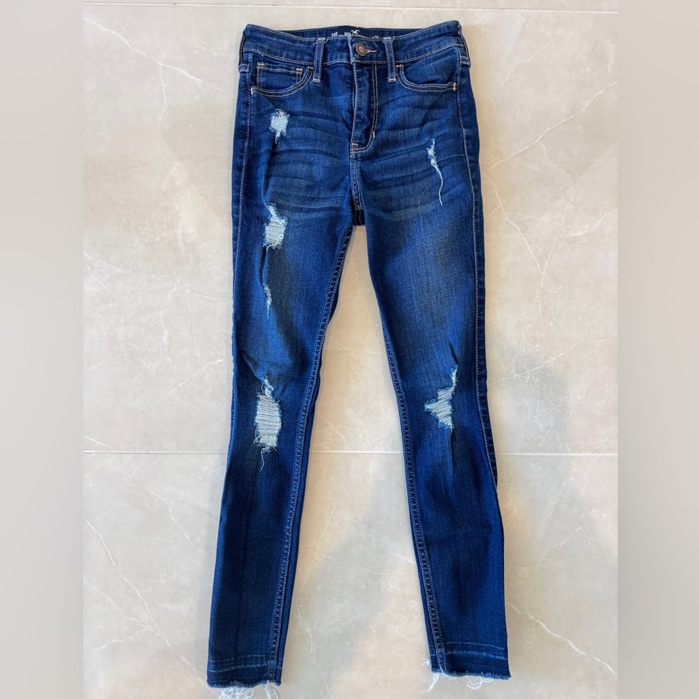 Hollister Ripped High-Rise Crop Super Skinny Jeans